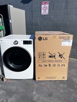 LG washer and dryer set  white  is new open box