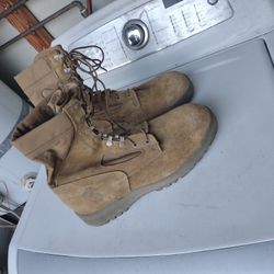 Military Boots Size 10W