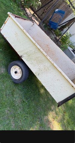 Agro  fab 17 cubic ft trailer holds 1300 lbs real cart