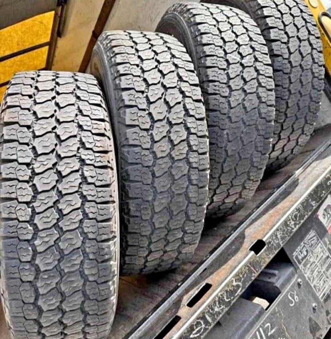 275 70 18 Goodyear Tires Con 80% De Vida Las 4