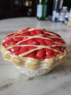Jelly Belly ceramic Cherry Pie dish
