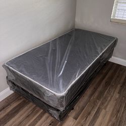 Twin mattress and box spring set (2pc - new) 