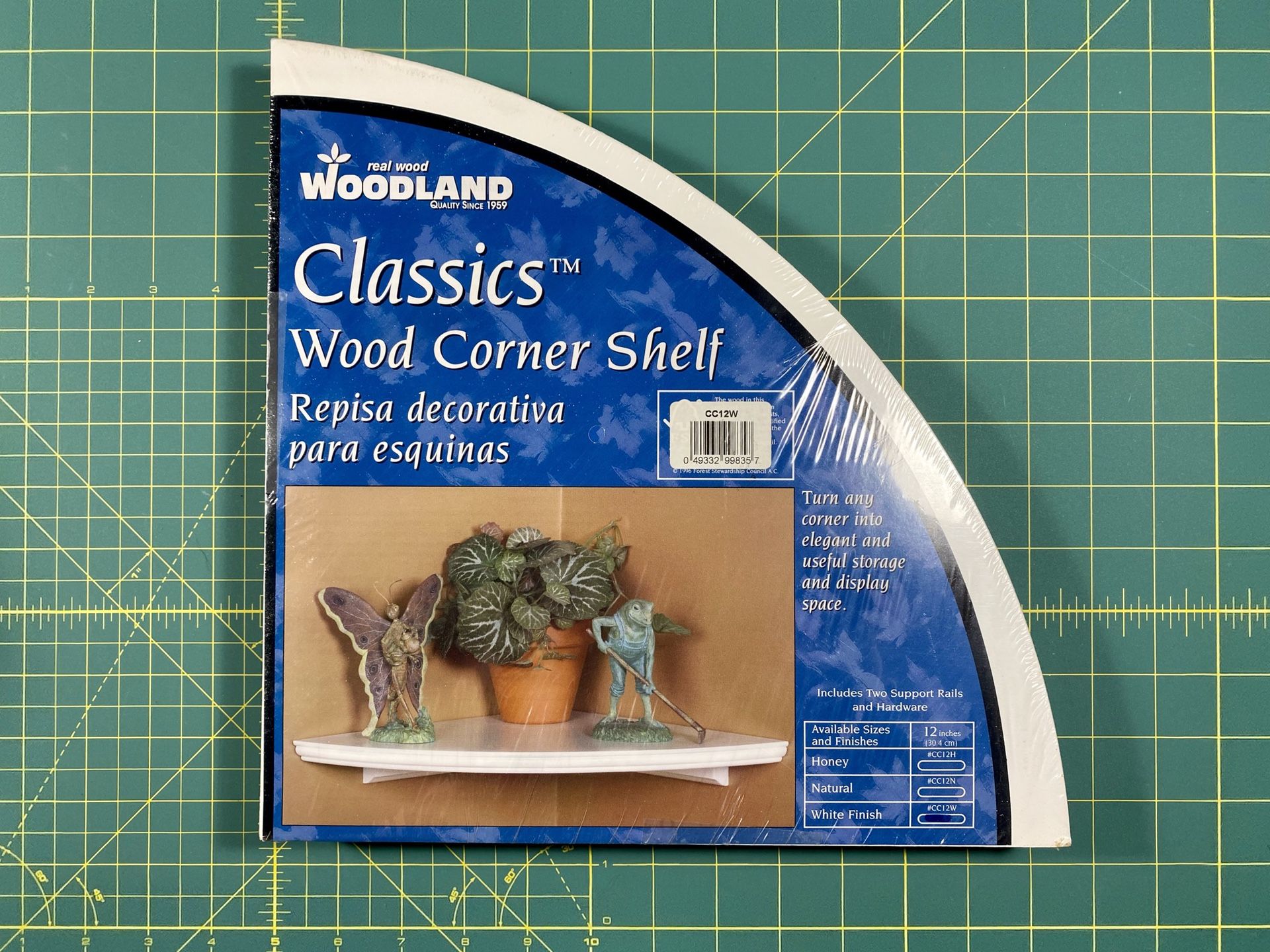 Wood corners shelf 12in white brand new X2 (two include)