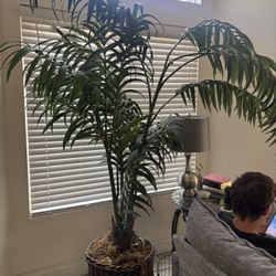 Artificial Tree Decor