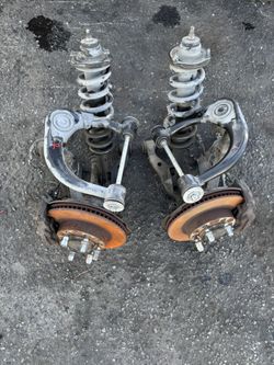 Toyota FJ Cruiser 4x4 front suspension AWD 