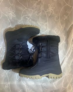 Sugarloaf Winter Boot for women size 5