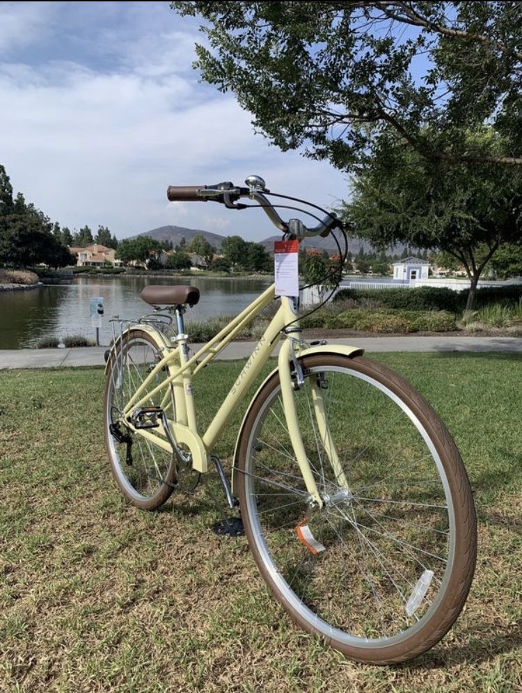 New speeds beautiful 🌸Schwinn hybrid cruiser ladies girls bike