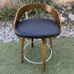 Wood Swivel Bar Stool with Low Back
