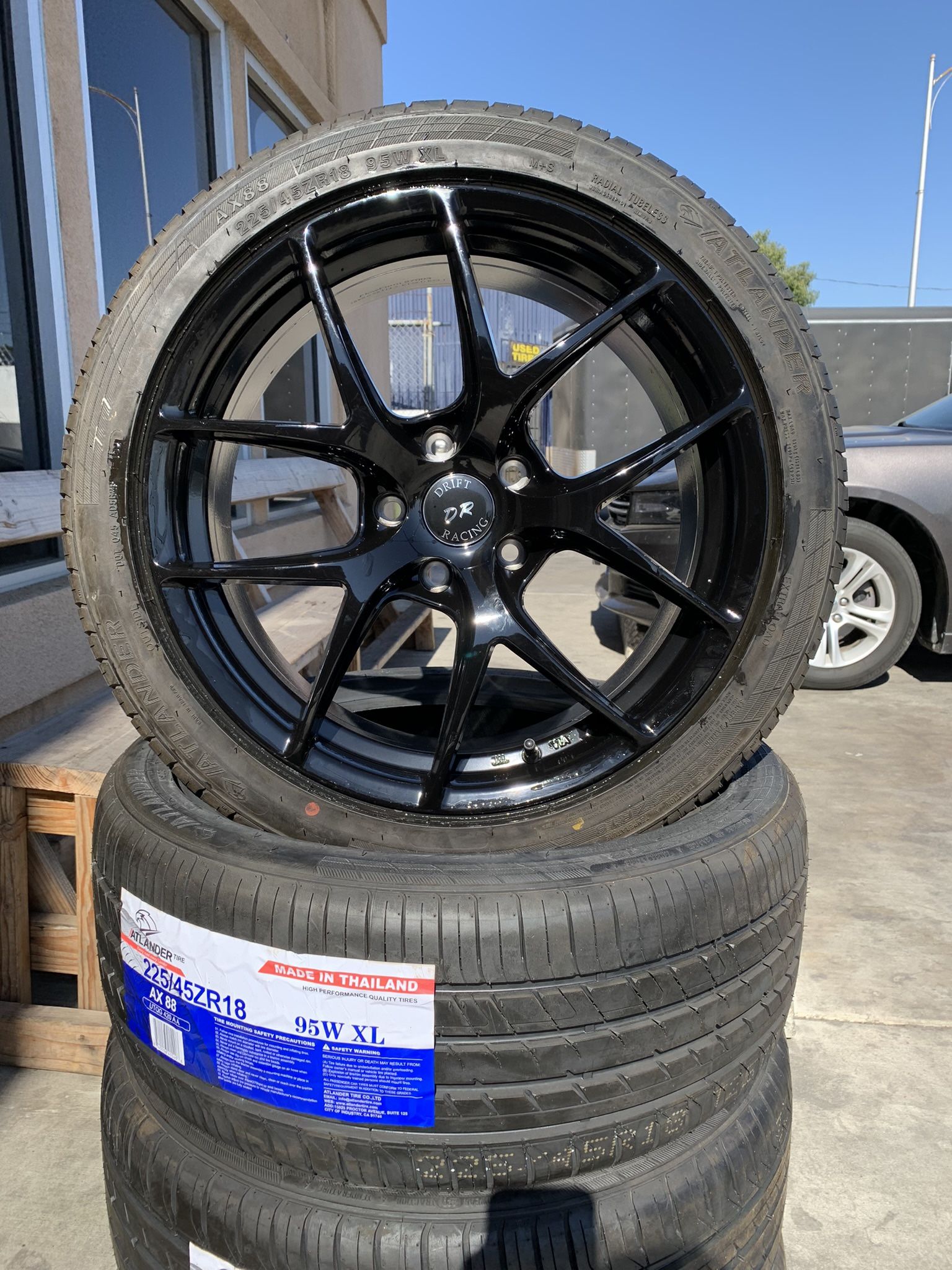 SET OF FOUR 18” HONDA TOYOTA KIA MUSTANG MALIBU WHEELS AND TIRES for