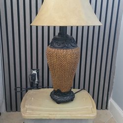 Set of 2 lamps . Excellent condition.