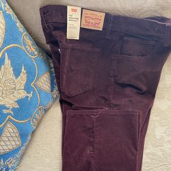 Levi’s 725 High rise bootcut jeans 