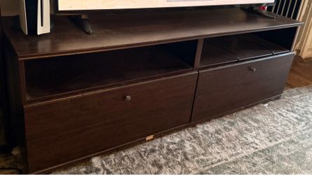 Tv stand