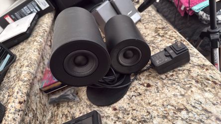 Black Desktop razer Computer Speakers Pair with Power Adapter