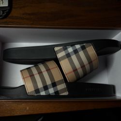 Burberry Slides Sz 11