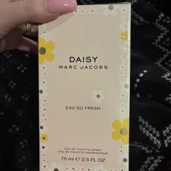 Daisy perfume for women