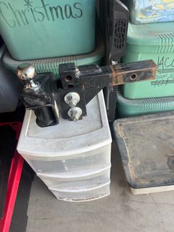 Trailer ball hitch