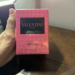 Pink Valentino 