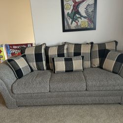 Like NEW Couch
