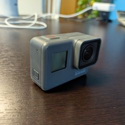 Go Pro Hero Black 2014 With Accessory Kit