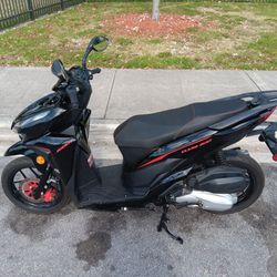 200CC SCOOTER CLASH LIKE NEW 