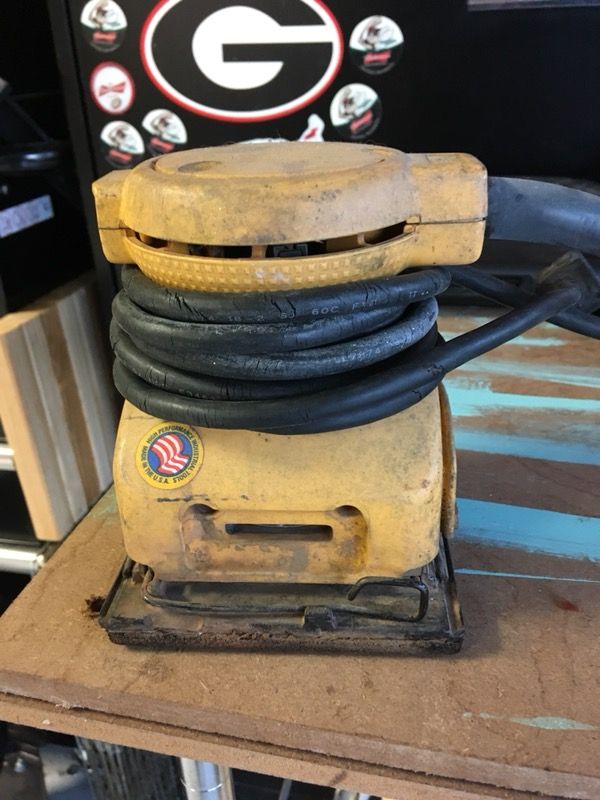 Dewalt palm sander