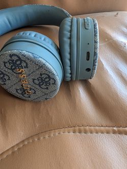 GUESS Head Phones
