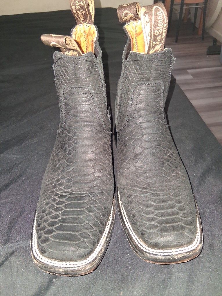 Cowboy Boots 60dollars