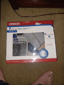 OMRON 7 series plus Blood pressure tester