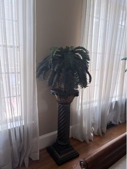 Artificial decorative plant with column stand