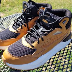 PUMA Men's X-ray Speed Mid Winter Sneaker
-10.5 