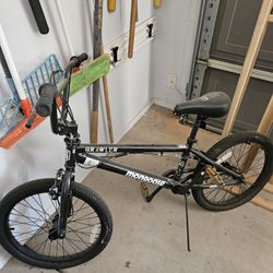 Mangoose BMX Youth Bike 20"