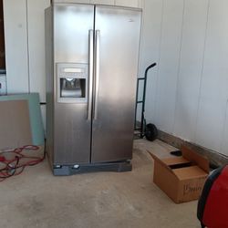 Refrigerator Used