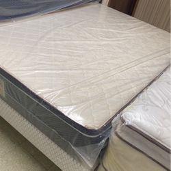 ⚜️NEW QUEEN SIZE PILLOW TOP MATTRESS W.BOXSPRING INCLUDED  ⚜️ 