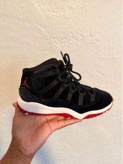 Air Jordan 11 suede
