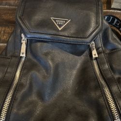 Guess backpack in very good condition