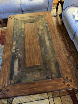 Available NOW! Amazing Coffee Table And 1 Matching End Table