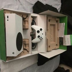 Good Condition Xbox Series S Console White 
