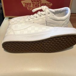 Vans Checkers Girls Size 7.5