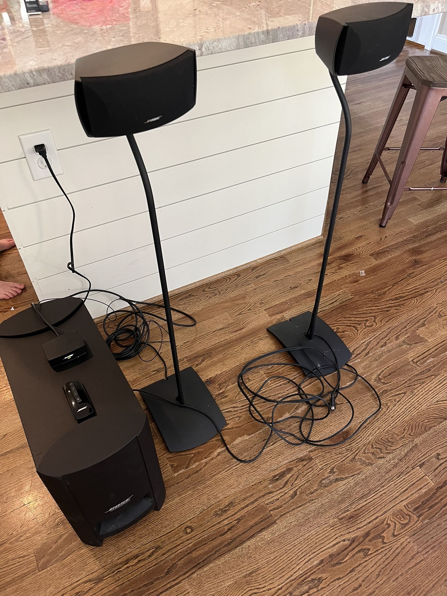 Bose CineMate Series II Digital Home Theater System 300W in Black