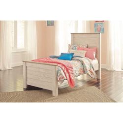 Willowton Twin Panel Bed