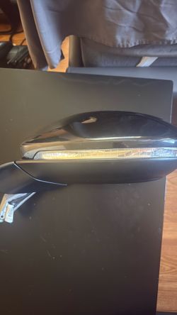 Volkswagen Golf/GTI left mirror
