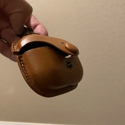 AirPods Pro 2 Leather Case With Keys Chain