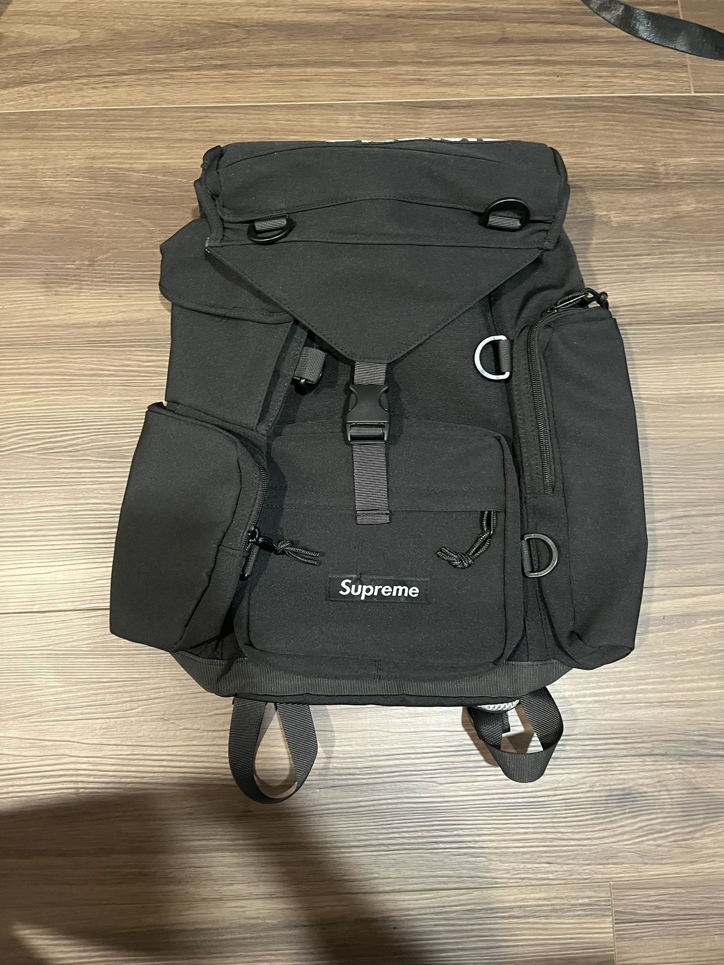 Supreme Military Field Box ‘black’ (ss23)