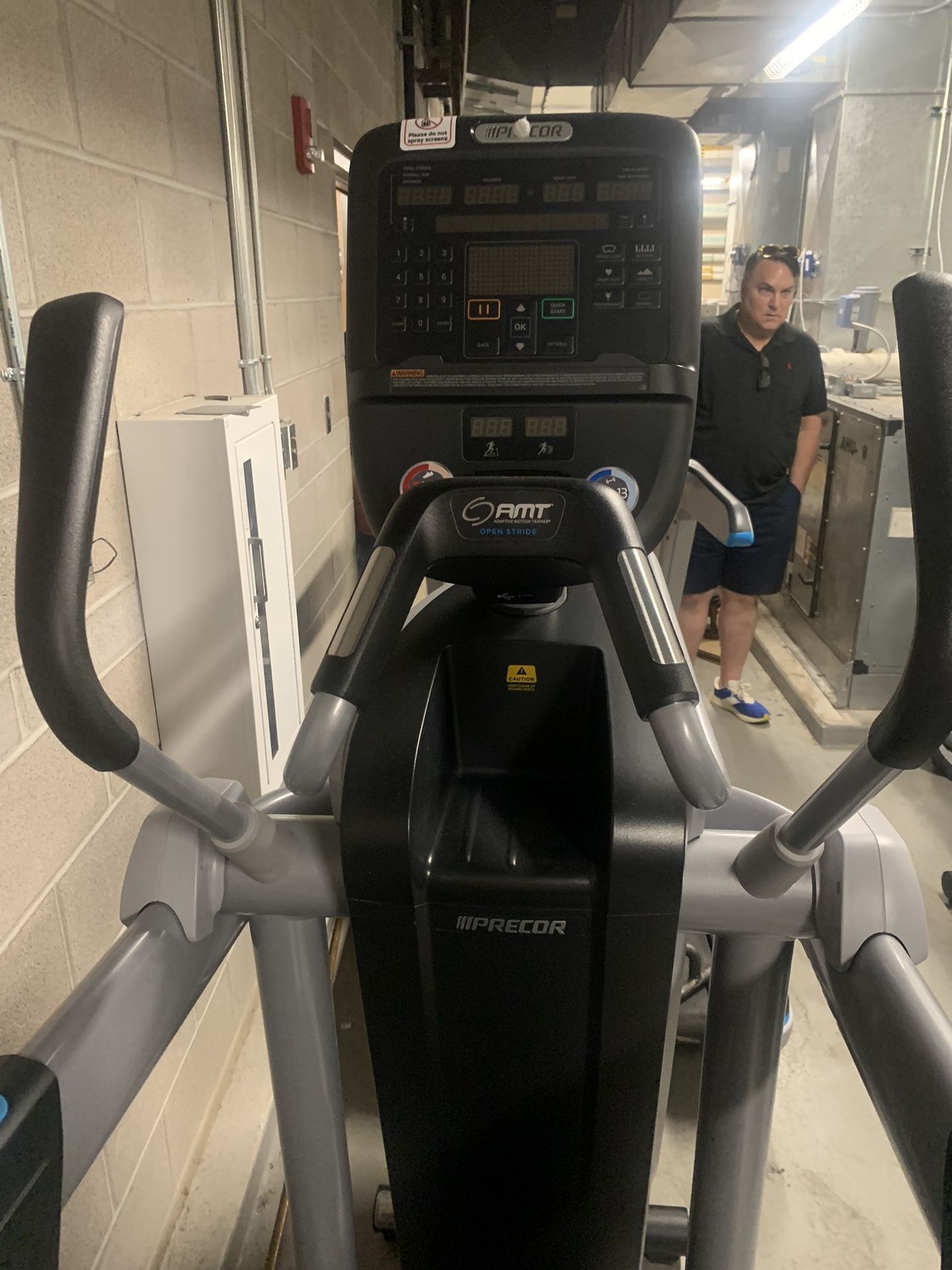 Precor AMT 885 Elliptical Trainer