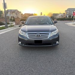 2012 Toyota Avalon , 1 Owner , Clean Title , Good Condition 