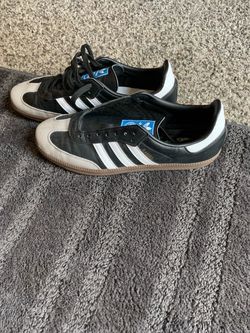 Free free Adidas Samba size 11 ( pending pick up)