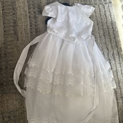 Girl’s White Dress Sizes 12 Or 14