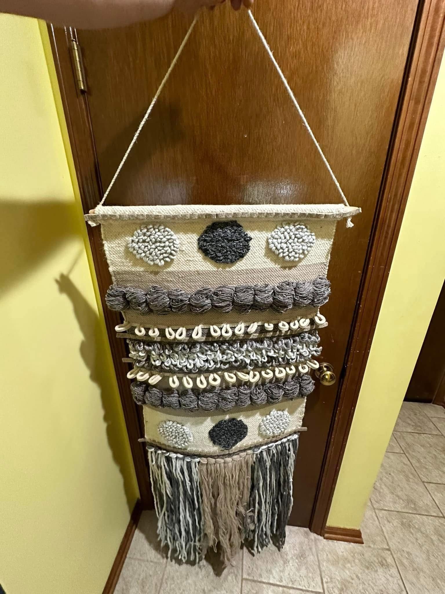 SAFAVIEH wall art