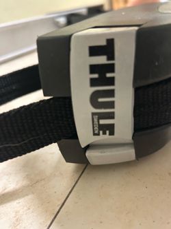 Thule SUP roof rack carrier