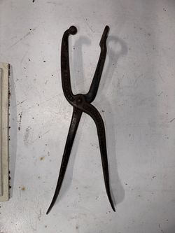 Vintage lightning ice tongs